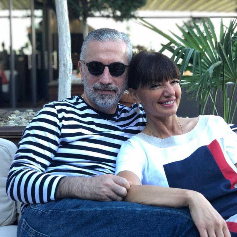 რა ქონებას ფლობს საჯარო მოხელე, რომლის ანაზღაურება პრეზიდენტისა და პრემიერის ერთად აღებულ ხელფასზე მაღალია