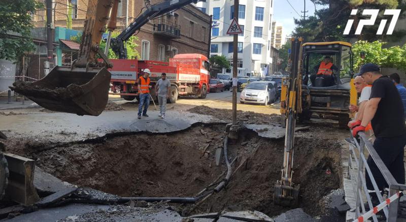 ჟვანიას ქუჩასა და ვარაზისხევის ზედა ნაწილზე სამშენებლო ნებართვების გაცემა შეჩერდა