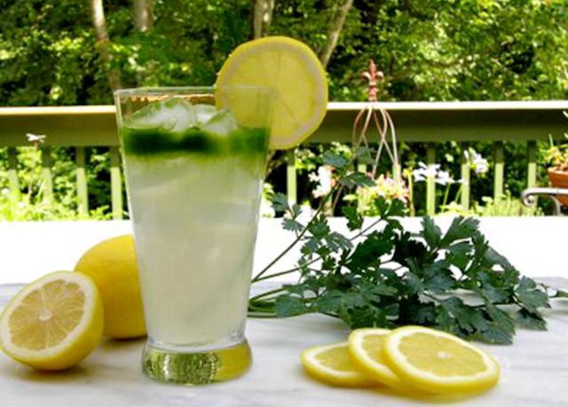 მოამზადე 5 წუთში, დალიე 5 დღის განმავლობაში და დაიკელი 5 კილო - შედეგი გარანტირებულია