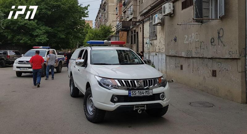 რუსთავში, საცხოვრებელ ბინაში 32 წლამდე ქალის ცხედარი იპოვეს