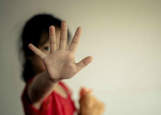 სექსუალური ძალადობა არასრულწლოვნებზე - "ხშირად მოძალადე ბავშვისთვის ახლობელი ადამიანი, ზოგჯერ ოჯახის წევრიცაა"