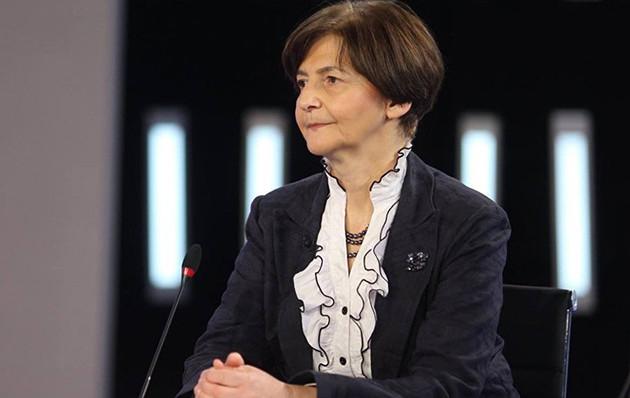 "დაუშვებელია, ერთ წლამდე ბავშვის დედისგან მოშორება" - როგორ უნდა შეარჩიოთ ძიძა და რა დრო უნდა გაატაროს ბავშვმა მასთან