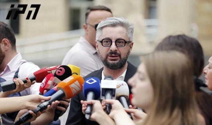 ნიკა გვარამია პროკურატურაში მივიდა