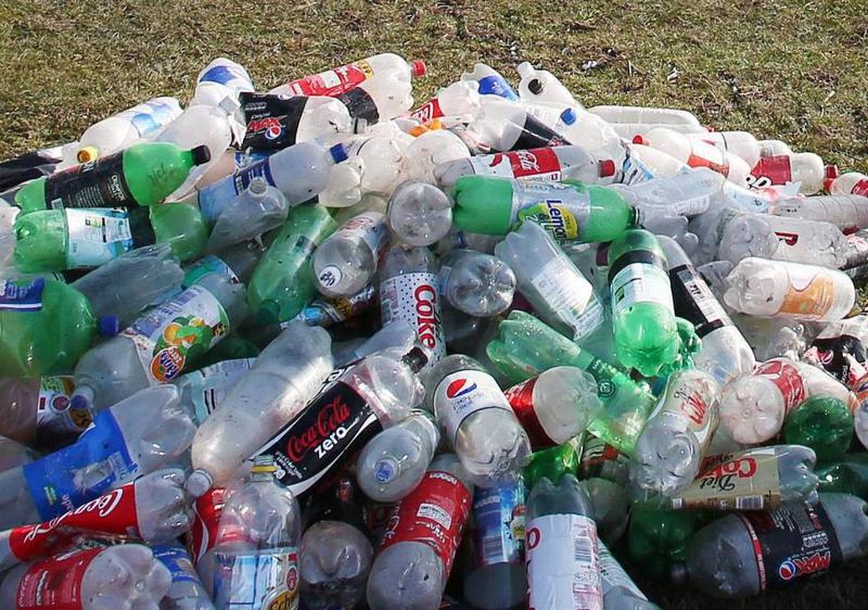 თბილისში პოლიეთილენის ბოთლების შემგროვებელი აპარატები დამონტაჟდება