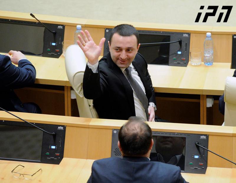 ღარიბაშვილი სააკაშვილზე: "რაც ბრძოლის ველიდან ფორთხვით გაქცეულმა სამარცხვინო მთავარსარდალმა დღეს იკადრა, მოლოდინს გადააჭარბა"