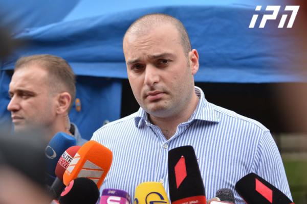 "რომ არ გაჩენილიყო კითხვები, სამუშაოები შეჩერდა" - პრემიერი დავით გარეჯში მდგომარეობაზე