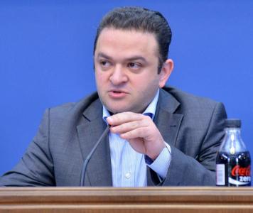 LIVE: გედევან ფოფხაძე "ნიუსრუმში"