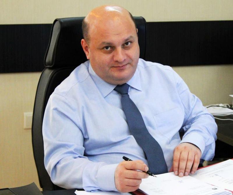 70 ათას ლარზე მეტი 1 წელიწადში - რა ქონებას ფლობს ნოდარ ხადური