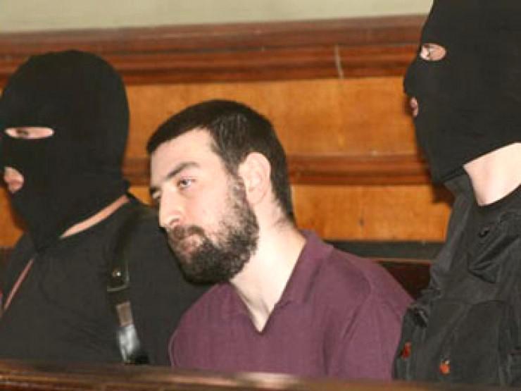 "მისი დაკავება ძმები ფეიქრიშვილების საქმეს უკავშირდება" - რას ყვება ადვოკატი ვატო ყიფიანის შესახებ, რომელიც თბილისის აეროპორტში დააკვეს