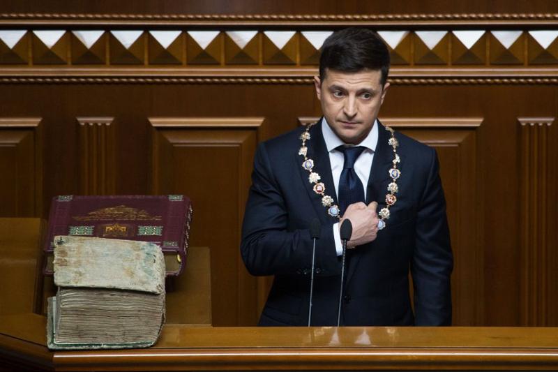 "კაბინეტებში ჩემი პორტრეტების ნაცვლად შვილების ფოტოები დაკიდეთ და ყოველი გადაწყვეტილების წინ, შეხედეთ თვალებში" - ზელენსკის ემოციური გამოსვლა ინაუგურაციაზე