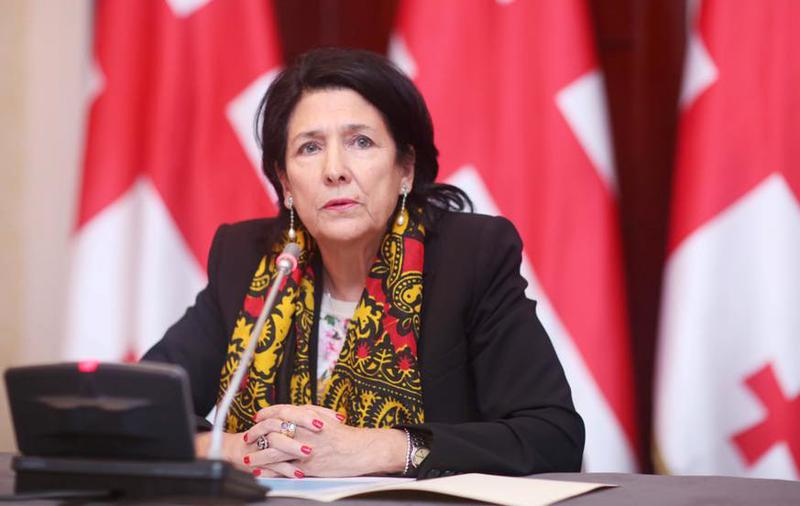 "სიფრთხილე და არა შიში!" - სალომე ზურაბიშვილის მიმართვას ავრცელებს