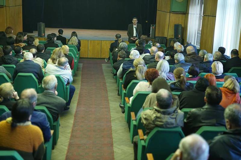 საპენსიო სააგენტოს დირექტორი საქართველოს რკინიგზის 200-მდე თანამშრომელს შეხვდა