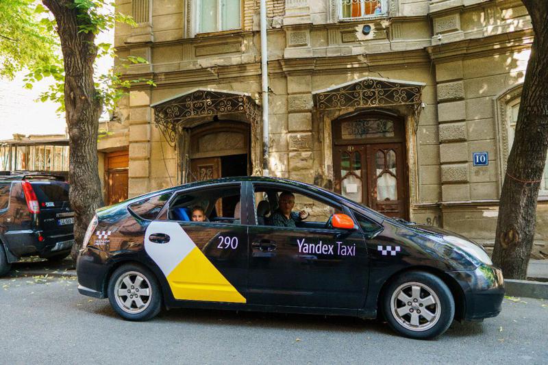 "იანდექს ტაქსი" თბილისის მომხმარებლებს მგზავრობის საბოლოო საფასურს წინასწარ უჩვენებს