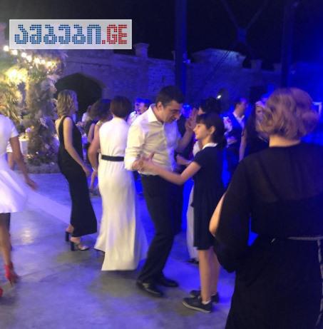 გიორგი გახარიას და მისი ქალიშვილის ცეკვა კახა კალაძის ქორწილში - AMBEBI.GE-ს ექსკლუზიური ფოტო