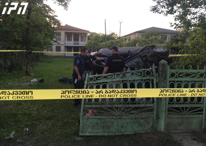 როგორია ზუგდიდიდან თბილისში გადმოყვანილი მოზარდის მდგომარეობა, რომელიც "ბოლო ზარის" დღეს ავარიის დროს დაშავდა