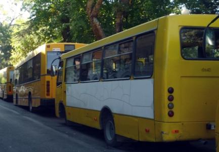 "ყვითელ ავტობუსებს თბილისიდან რომ ამოიღებენ, რა ბედი ეწევათ, ხვალ სხვა ქალაქში არ ვიხილოთ" - კახა კუჭავა