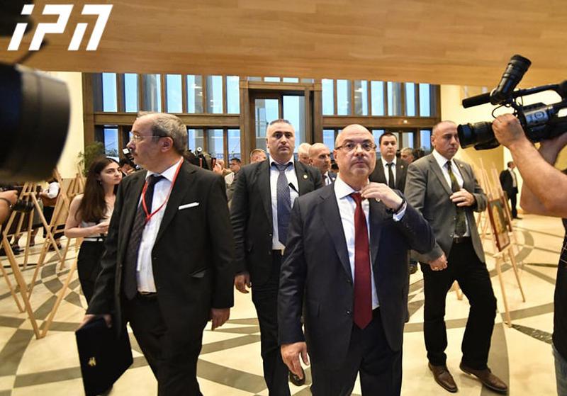 სერგეი გავრილოვმა და რუსმა დეპუტატებმა საქართველო დატოვეს