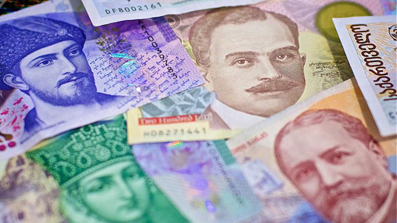 ლარი დოლართან მიმართებაში 3 პუნქტით გამყარდა - როგორია ეროვნული ვალუტის ახალი გაცვლითი კურსი