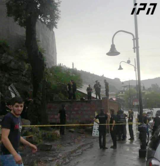 თბილისში, რიყეზე უბედური შემთხვევის შედეგად ერთი ადამიანი გარდაიცვალა, ორი კი დაშავდა