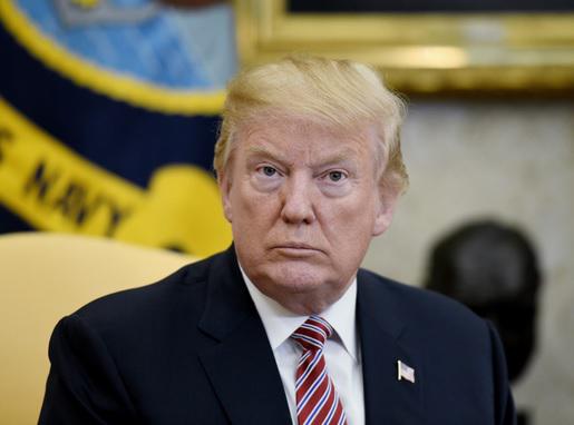 აშშ-ში მცხოვრები მიგრანტებისთვის, რომლებსაც დაბალი შემოსავალი აქვთ, "მწვანე ბარათის" მიღების პირობები მკაცრდება