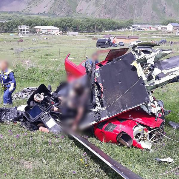 ინფორმაციას, რომ ვერტმფრენი უცნაურ ხმებს გამოსცემდა და მფრინავი მის დატესტვას ცდილობდა, კომპანიის ადვოკატი პასუხობს