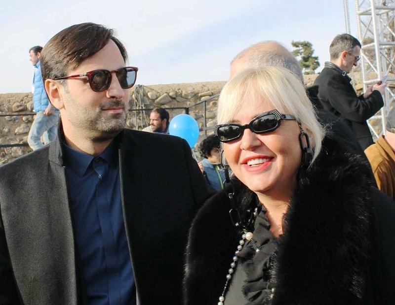 კრედიტით ნაყიდი ბინა და 50 000 ლარი ერთ დღეში - რა ქონებას ფლობს ზურა ხაჩიძე, რომელიც გუბერნატორის მოადგილეა