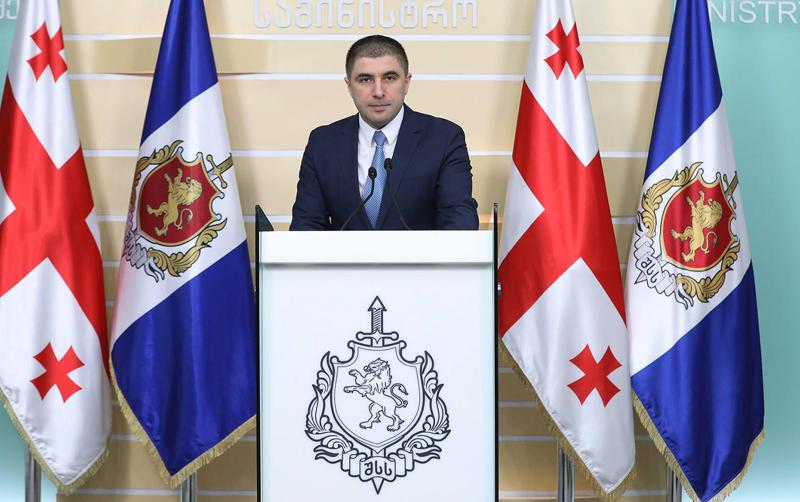 დაკავებულია "ქურდული სამყაროსთან" კავშირში მყოფი 13 პირი, "კანონიერ ქურდ" "გლეხოვიჩს" კი ბრალი დაუსწრებლად წარედგინა - რა ინფორმაციას ავრცელებს შსს