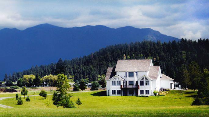 სახლები, რომლის ქირაც 12 ათასი ლარიდან იწყება - რა ადგილებში ირჩევენ აგარაკებს თბილისელები