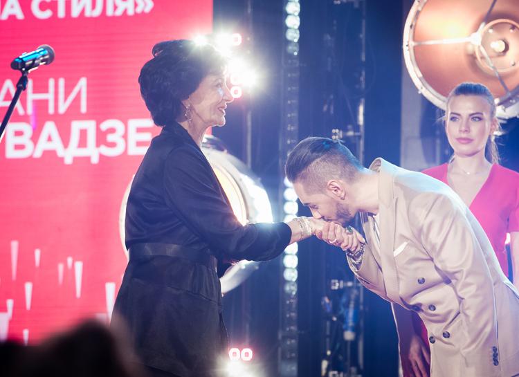 ყველაზე მოდური რუსები და "სტილის ხატი" ნანი ბრეგვაძე - რა ხდებოდა მოსკოვში ბომონდურ წვეულებაზე