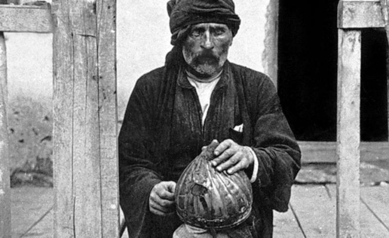 როგორ ღვინოს სვამდა ვაჟა-ფშაველა და რატომ არ უყვარდა მას გრძელი სადღეგრძელოები