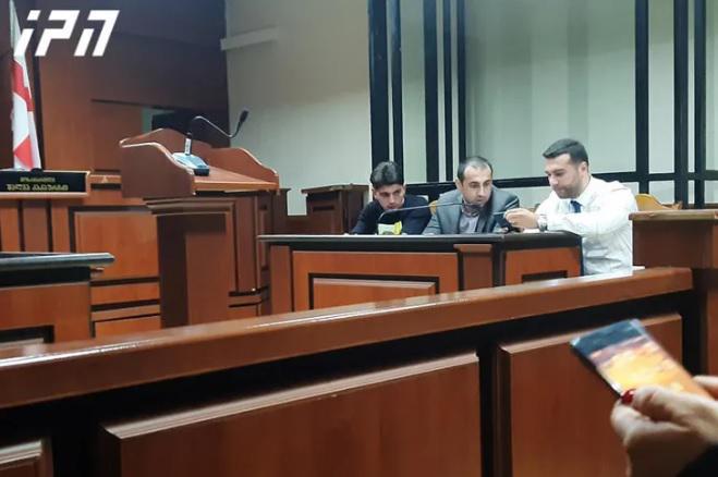 7 თვის შვილის მკვლელობაში მსჯავრდებული გოგონას მეუღლე მოსამართლემ აღკვეთი ღონისძიების გარეშე დატოვა