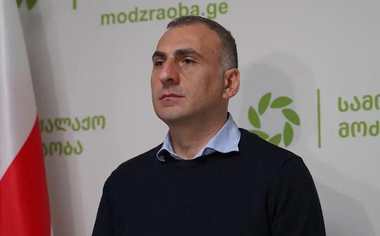 ალეკო ელისაშვილი: "სირცხვილი არ არის, რომ ერთი ხელით მანდატებს ხევდე და მეორე ხელით მოლაპარაკებაზე მიდიოდე, რომ რაღაცას ხელი მოაწერო?"