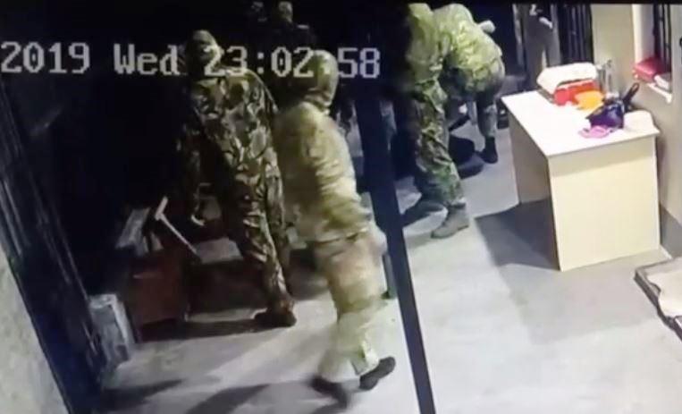 რას ყვება ოსი პატიმრის მეუღლე ცხინვალის ციხეში არსებულ არაადამიანურ პირობებზე - "საკნებში საქონელივით არიან შეყრილი, მორიგეობით იძინებენ..."