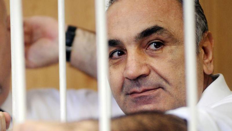 "8 კოლონია მოიარა... თანამოსაკნეებისადმი სისასტიკით გამოირჩეოდა" - რას წერს რუსული მედია ტარიელ ონიანზე