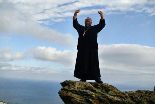 "ქალო, 6 აბორტი მოგიტევე და ერთი გაცინება, რით ვერ მომიტევეო?!" - გურული მღვდლის კურიოზები