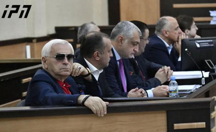 რატომ ითვლით ჩემს ფულს? ჩემს ფულს მე ვერ ვითვლი და თქვენ რატომ ითვლით? - ავთო წერეთელი პროკურორებს