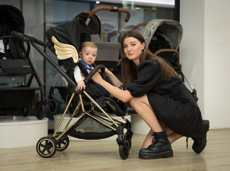 "სითის" ტრენდული რჩევები მშობლებს - სტუმრად პირველი კლასის საბავშვო ბრენდ CYBEX-ის შოურუმში