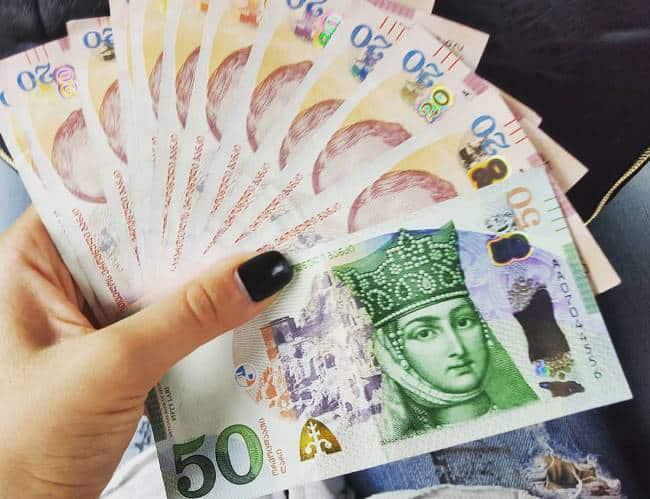 როდიდან გაიზრდება მინიმალური ანაზღაურება საქართველოში  - 23 ათასზე მეტ ადამიანს 100 ლარზე ნაკლები ხელფასი აქვს