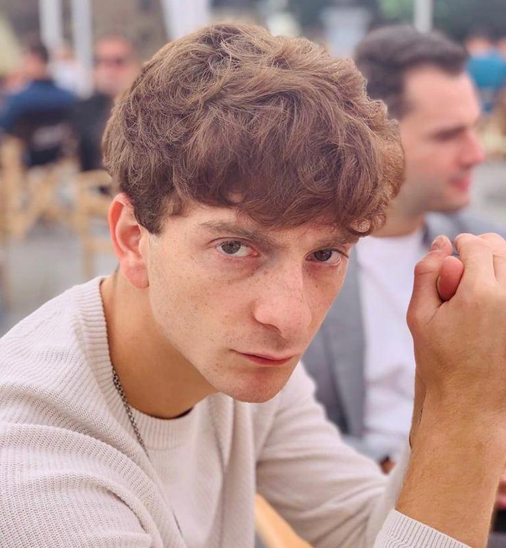 "ოჯახთან შეთანხმებით დავთანხმდი როლს" - რას ყვება გახმაურებულ ფილმზე ქართული კინოს ამომავალი ვარსკვლავი ლევან გელბახიანი