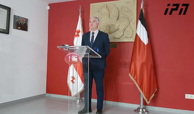 ზვიად ძიძიგური, ნინო გოგუაძე, გიგა ბუკია -  საპარლამენტო უმრავლესობა "კონსერვატორებმა" დატოვეს