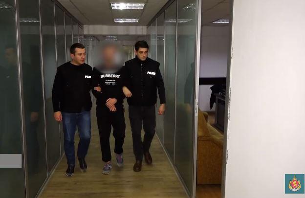 სასამართლო პროცესზე ბექა კვიციანმა გინება დაიწყო - ის დარბაზიდან გაიყვანეს, პროცესი კი დაიხურა