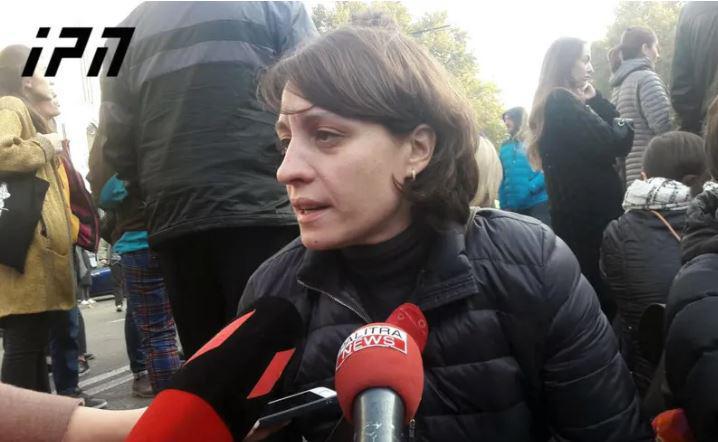 არსებული ინფორმაციით, ელენე ხოშტარია „ევროპულ საქართველოს“ ტოვებს