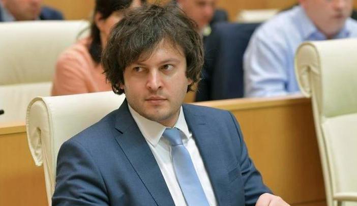 "პარლამენტს შეუძლია კენჭი არ უყაროს მათ გასვლას პარლამენტიდან" - რას აცხადებს ირაკლი კობახიძე ოპოზიციონერ დეპუტატებზე