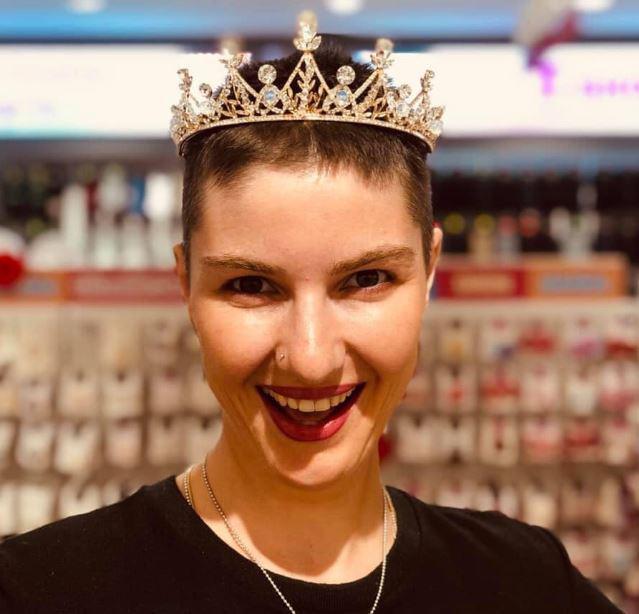 "სიკვდილზე ბევრად ძლიერი გოგო..." - როგორ იხსენებენ მეგობრები ჟურნალისტ ანი მამულაშვილს, რომელიც სიმსივნემ იმსხვერპლა