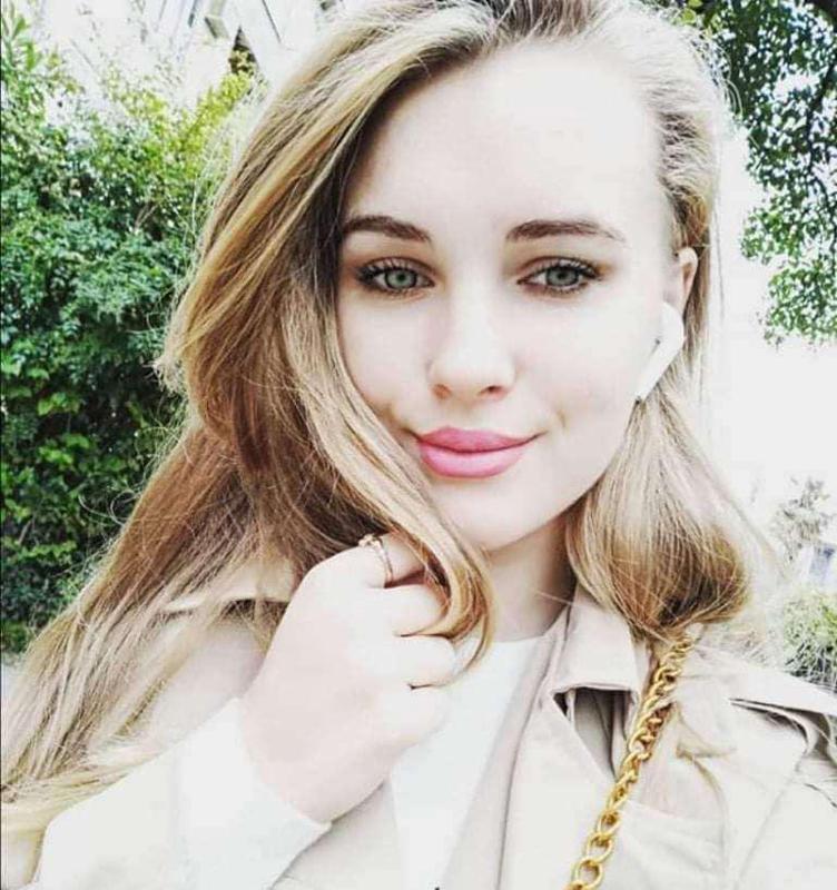 სოხუმში "კანონიერი ქურდების" მკვლელობისას დაჭრილი 22 წლის გოგო გარდაიცვალა