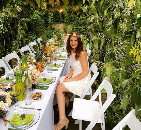 ქართველი ბარონესას ამერიკული ცხოვრება - როგორია ჰოლივუდის ვარსკვლავების მეზობლობა და რა აკავშირებს პატრიარქის დაცვის ყოფილ უფროსთან