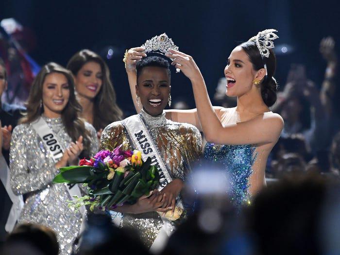 "მის სამყარო 2019" სამხრეთ აფრიკელი გოგონა გახდა - ქართველი და უცხოელი ლამაზმანების ფოტოები სილამაზის კონკურსიდან