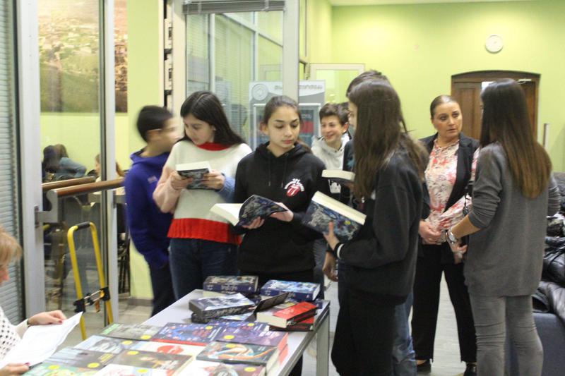 თსუ-ის ბიბლიოთეკაში "ლიბერთინსის" ახალი წიგნის - "მოგზაურის" წარდგენა გაიმართა