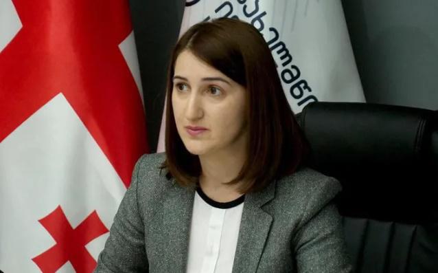 15 წლის მოზარდის მიმართ ჩვენების იძულების ფაქტზე გამომძიებელი დააკავეს