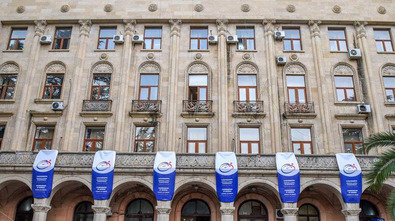 15 წლის მოზარდის გარდაცვალების გამო, ქუთაისის მერიამ საახალწლო ღონისძიებები გააუქმა